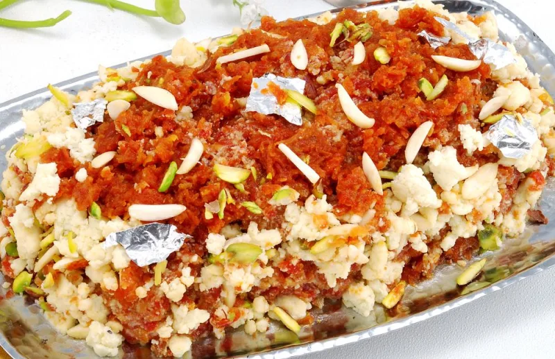 Gajar Ka Halwa Recipe: गाजर का हलवा बनाने का आसान तरीका देखिये