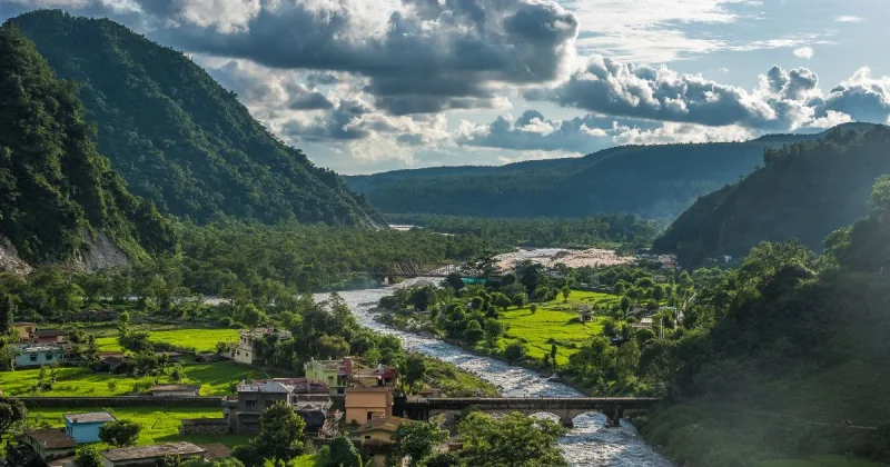 देवभूमि में पर्यटन के क्षेत्र में अगले 10 साल में 10 डेस्टिनेशन