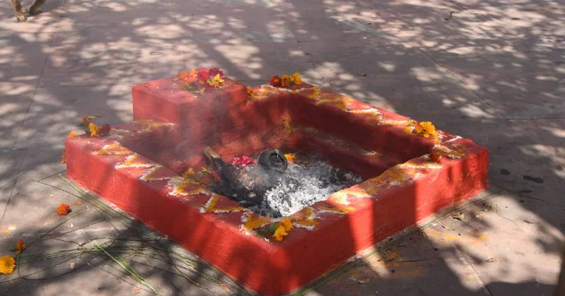 विलुप्त होते त्यौहार!