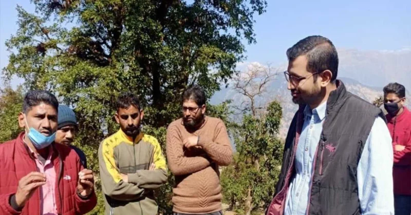 तुंगनाथ घाटी को संवारने के लिये डीएम ने किया निरीक्षण, व्यापारियों से मांगे सुझाव