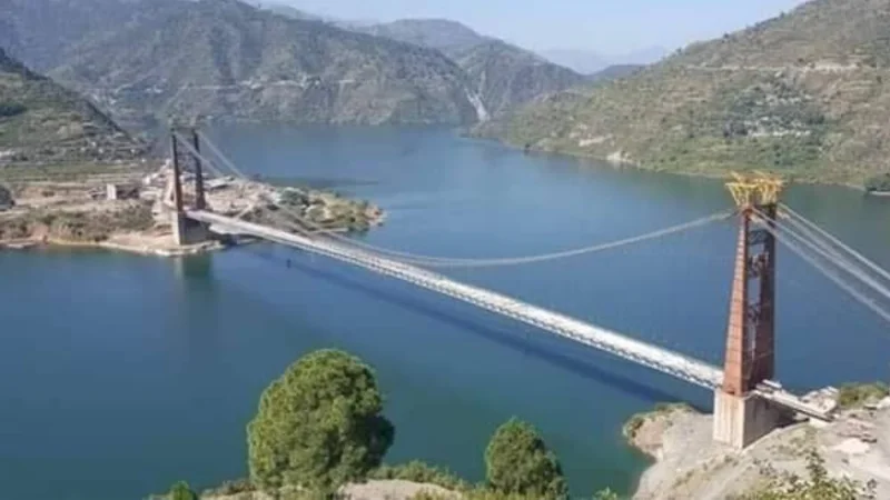 उत्तराखंड के टिहरी जिले में बना देश का सबसे लंबा सस्पेंशन ब्रिज